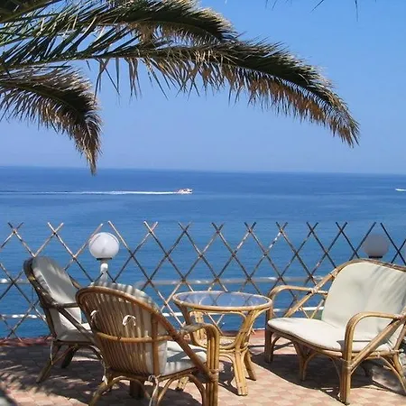 Europa 4* Pánormos